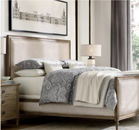 Lit plateforme king-size en bois massif capitonné, mobilier de chambre sur mesure