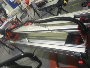 Máy Cắt Đá Cẩm Thạch Và Gạch Men Không Bụi Cầm Tay - Product Image 5