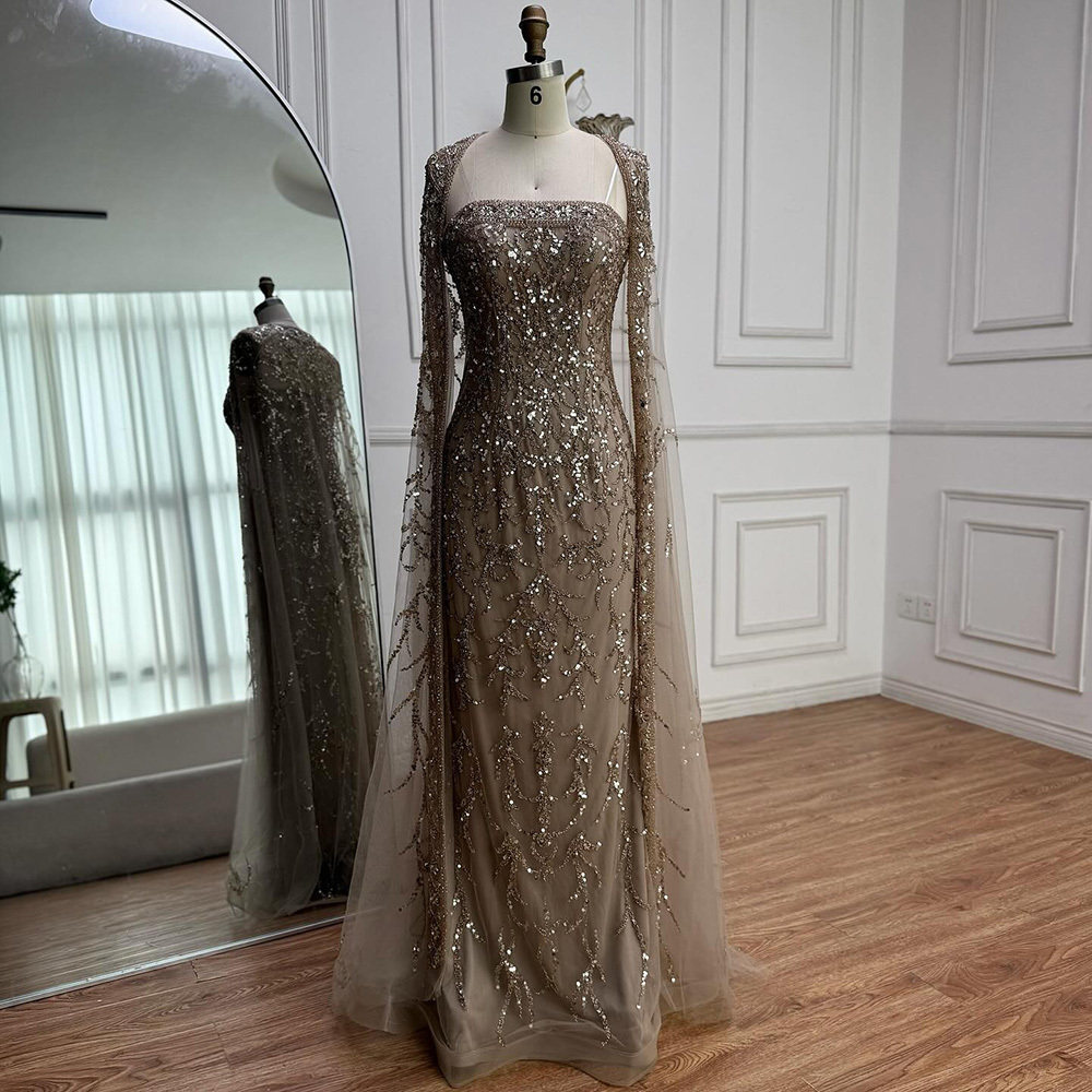 Robe de soirée élégante avec cape Serene Hill LA71885A