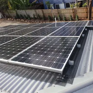 사각 구멍 용접 및 절단 서비스가있는 태양 전지 패널 용 맞춤형 블랙 PVC 코팅 와이어 천 새 가드 크리터 가드