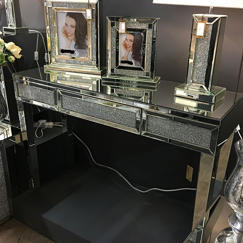 Wholesale Silver Glam Mirror Dressing Table with 1 Drawer - Modern Design for Home & Hotel - Perfect Vanity Solution Wholesale Silver Glam Mirror Dressing Table with 1 Drawer - Modern Design for Home & Hotel - Perfect Vanity Solution