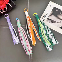 Cordon porte-clés et sacoche de téléphone portable en polyester tressé léger, fait main, style DIY, avec longue dentelle florale et pompon coloré