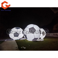 Ballon de football gonflable à éclairage LED Ballon de sport Ballon de football à l'hélium en PVC Ballon gonflable pour la publicité