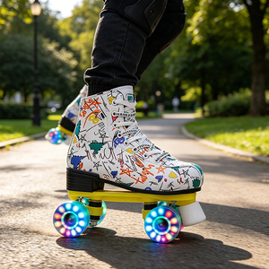 Patins à roulettes quad pour adultes, roues lumineuses en cuir, quatre roues, chaussures de patinage récréatives d'extérieur, hommes femmes Ruidongle - Product Image 3