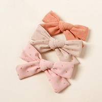 Vente en gros de pinces à cheveux à pois en velours côtelé 17 couleurs Barattes pinces à cheveux pour bébés filles accessoires de cheveux couvre-chef pour bébés