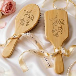 Cepillo para el Cabello Personalizado con Nombre Grabado, Peine de Madera con Cojín de Aire para Mujeres y Niñas, Regalos para Despedidas de Soltera, Regalo de Cumpleaños - Product Image 1