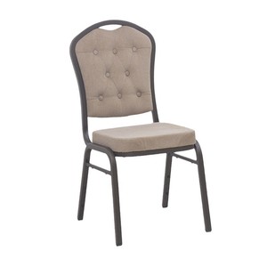 Silla de hotel con estructura metálica, tapicería beige, diseño contemporáneo y duradero para uso en banquetes, bodas y restaurantes. - Product Image 5