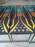 Table de bière-pong client avec trous