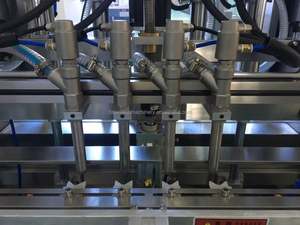 Máquina Llenadora Automática de Alta Velocidad de 6 Cabezales de Acero Inoxidable para Champú, Gel de Baño, Salsas, Chocolate y Línea de Llenado de Botellas - Product Image 5