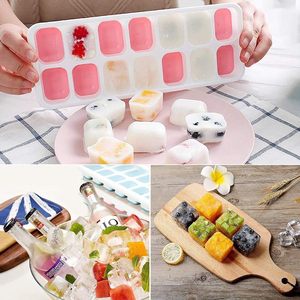 Paquete de 4 bandejas de silicona para cubitos de hielo de fácil desmolde con tapa (azul/verde) - Product Image 2