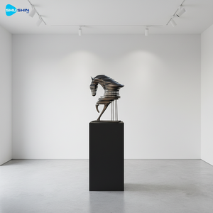 منحوتة حصان نصفية حديثة من الفولاذ المقاوم للصدأ المصقول بتصميم تجريدي للديكور المنزلي، فن حيواني مخصص - Product Image 6