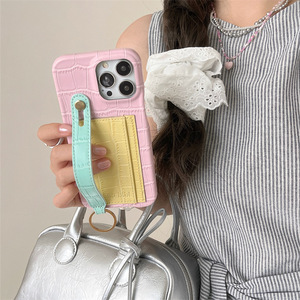 Funda con Correa para Muñeca y Textura de Cocodrilo en Bloques de Color para iPhone 16 Pro Max 15 14 13, Carcasa Protectora Rígida para Mujer - Product Image 3