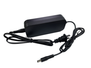 Chargeur de batterie de remplacement pour trottinette électrique et vélo électrique Chun 72V 5A en aluminium, durable et haute efficacité - Product Image 4