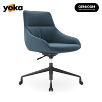 Chaise de conférence moderne en tissu pour espaces publics, design ergonomique enveloppant à 360° °   Chaise de réunion pivotante à roulettes