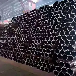 מפעל צינורות פלדה בסין מייצר צינורות פלדת פחמן Q235B וצינורות פלדה מרותכים