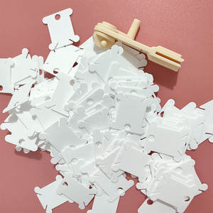 Bobinas de hilo de plástico con enrollador de bobina para hilo de punto de cruz artesanía DIY Almacenamiento de costura soporte de hilo bordado DIY - Product Image 1