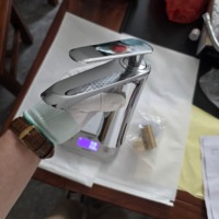 Robinet de lavabo en alliage de zinc à prix compétitif, finition chromée, monocommande, pour salle de bain - Fabricant