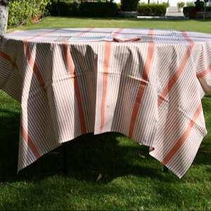 ผ้าปูโต๊ะพิมพ์ลายดอกไม้ทำจากผ้าฝ้ายขนาด60x90นิ้ว - Product Image 1