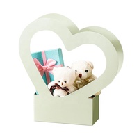 Vente en gros de paniers de fleurs sac en papier kraft pour la Saint-Valentin emballage de roses cadeau romantique boîte à fleurs en forme de coeur