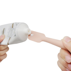 Applicateur de crème coloré, spatule essentielle pour bébé nouveau-né, brosse en silicone souple avec base d'aspiration - Product Image 3