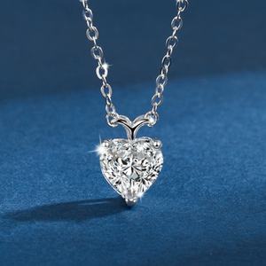 S925スターリングシルバーネックレスラブハートペンダントレディースMoissaniteハートネックレス工場卸売 - Product Image 1