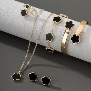 Exquisita Colección de Joyería con Dije de <span class=keywords><strong>Trébol</strong></span> de Cinco Hojas de Aleación Radiante, Conjunto de Joyería Fácilmente Ajustable y a la Moda - Product Image 1