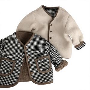 Nouvelle Collection Hiver 2025 – <span class=keywords><strong>Manteau</strong></span> Double Face Simple Boutonnage Teint en Pièce, Style Coréen, en Fourrure d'Agneau et Coton Rembourré à Carreaux pour Garçons et Filles - Product Image 1