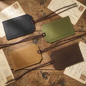 Porte-badge en cuir véritable de vachette pleine fleur moderne avec cordon de cou pour carte d'identité d'étudiant et carte d'accès, cadeaux d'accueil d'entreprise - Product Image 1