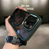 NOUVEAU Étui de protection magnétique en métal pour objectif, compatible avec iPhone 17 16 15 14 13 12 11 Pro Max, coque rigide transparente compatible avec la charge sans fil