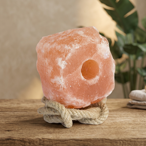 Lèvres de sel de vache de l'Himalaya naturelles de qualité supérieure pour l'exportation, en forme de cube, blocs à lécher pour animaux avec corde de suspension, certifiés ISO pour chevaux - Product Image 1