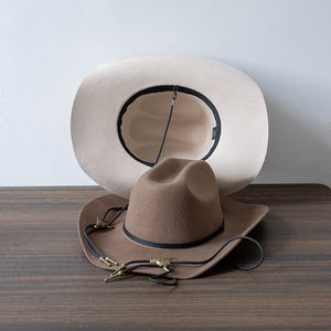 Chapeau de <span class=keywords><strong>cowboy</strong></span> en feutre de laine 100% avec <span class=keywords><strong>ficelle</strong></span> attachée Chapeau en feutre unisexe à large bord OEM personnalisé disponible - Product Image 3