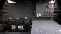 Système électrique de camping automobile 12V, boîte de commande d'alimentation de batterie DIY avec interrupteur, bloc de fusibles, prise USB, prise allume-cigare, câble