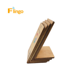 13,56 Mhz <span class=keywords><strong>Google</strong></span> Review NFC Soporte de madera Reutilizable NTAG213/215/216 Redes sociales sin contacto Restaurante Menú soporte de mesa con código QR - Product Image 2