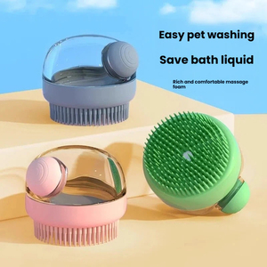 Spazzola 2-in-1 per il bagno degli animali domestici, pettine massaggiante in silicone con dispenser di sapone, spazzola morbida per la toelettatura di cani e gatti, strumento per la pulizia profonda e la rimozione del pelo in bagno - Product Image 1