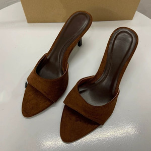 รองเท้าส้นสูงหัวแหลมหนังกลับเทียมพรีเมียมสำหรับผู้หญิง - รองเท้าส้นเข็มแบบเปิดส้น - Product Image 1