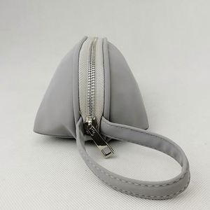 Gris Mattel en cuir PU cosmétique sac de beauté - Product Image 2