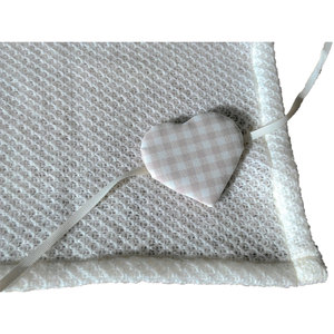 Elfenbeinfarbenes, durchbrochenes Karomuster - Product Image 3