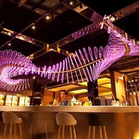 Lustre en verre et bois LED sur mesure de grande taille pour projet d'escalier de bar de luxe en forme de dragon ECOJAS