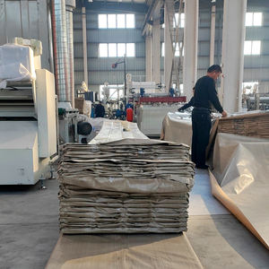 <span class=keywords><strong>Plaque</strong></span> <span class=keywords><strong>ondulée</strong></span> en <span class=keywords><strong>polycarbonate</strong></span> 840*6000mm Tuile transparente de 1mm d'épaisseur pour l'entrepôt de parc d'hôtel de hangar d'élevage industriel - Product Image 4