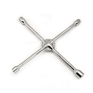 <span class=keywords><strong>Clé</strong></span> <span class=keywords><strong>à</strong></span> roue <span class=keywords><strong>à</strong></span> quatre voies robuste <span class=keywords><strong>à</strong></span> tête hexagonale en acier 45 # adaptée <span class=keywords><strong>à</strong></span> la réparation de pneus de voiture <span class=keywords><strong>clé</strong></span> croisée de Type universel - Product Image 4