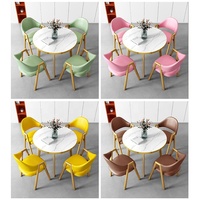 Meubles de restaurant commerciaux, ensemble de table à manger ronde de petite taille avec 4 chaises