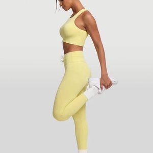 Ensemble de yoga sans couture jaune clair pour femmes, leggings taille haute en tissu ultra doux, tenue de sport 2 pièces, fabricant OEM - Product Image 6