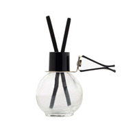 Diffuseur de parfum pour voiture en verre transparent noir carré de 8 ml avec bouchon en bois noir et bâton diffuseur