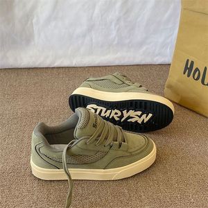 Chaussures de skate rétro pour couple, style coréen tendance, confortables, légères, style streetwear américain et hongkongais, chaussures de sport décontractées - Product Image 3