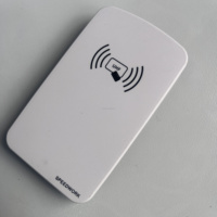 Lector/Escritor RFID UHF 13.56MHz ABS C-Readertek, Lectura/Escritura de Códigos de Etiquetas, 100x/seg, 0-30cm, ISO 18000-6C, Android 11, Multi-Interfaz