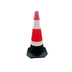 Qianhao <span class=keywords><strong>Parking</strong></span> Cônes de sécurité routière Espace-Blanc Rouge Noir Caoutchouc 70cm 4kg <span class=keywords><strong>Anneau</strong></span> de poignée supérieure 20lb Capacité de charge 1 an - Product Image 1