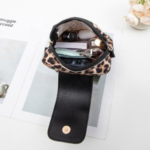Nouvelle promotion 2025 : Mini <span class=keywords><strong>sac</strong></span> bandoulière pour <span class=keywords><strong>femme</strong></span> en <span class=keywords><strong>cuir</strong></span> PU, motif géométrique tendance, <span class=keywords><strong>sac</strong></span> messager en <span class=keywords><strong>cuir</strong></span> PU pour <span class=keywords><strong>femme</strong></span> - Product Image 4