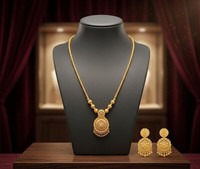 DIVYORO Ensemble de pendentifs médaillon en filigrane plaqué or, bijoux de mode pour femmes, ensemble élégant de collier et de boucles d'oreilles