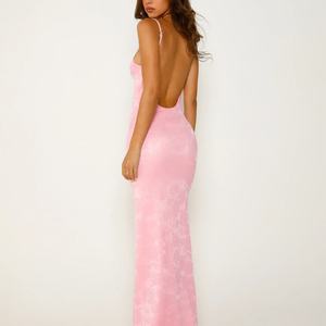 Nuevas llegadas: Vestido maxi casual de satén con diseño sin tirantes, hombros descubiertos, espalda descubierta, estilo sexy y moderno. - Product Image 5