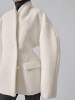 Manteaux pour femmes européennes et américaines Nouveau manteau épaissi d'automne et d'hiver Conception de niche Couleur unie Col mi-haut